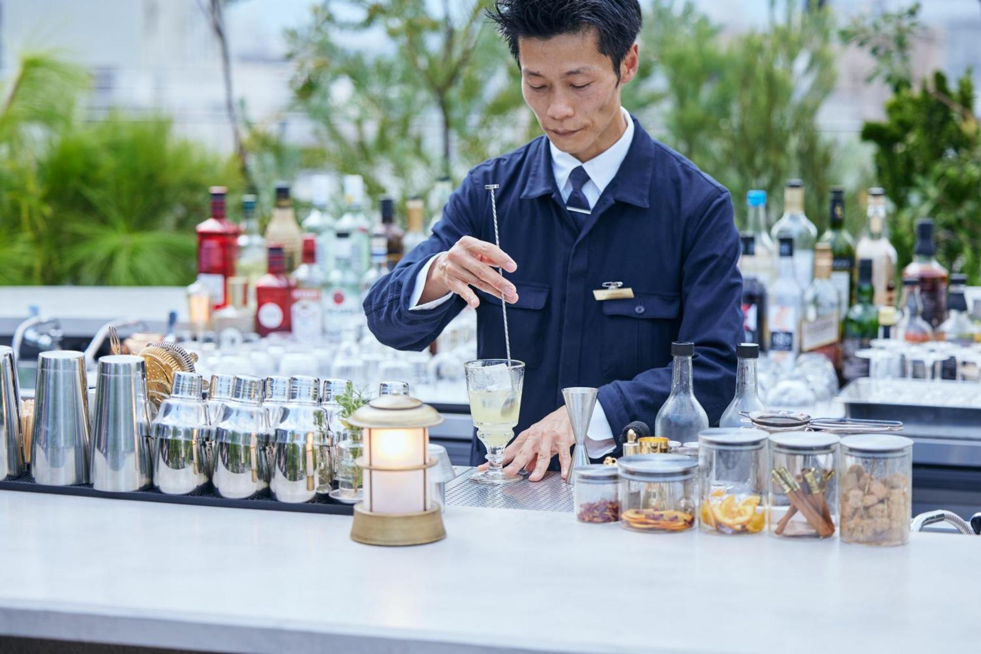 Nohga Hotel Kiyomizu קיוטו מראה חיצוני תמונה A bartender stirring a drink